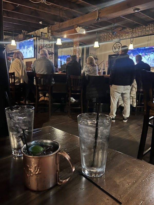 Dillon's Local